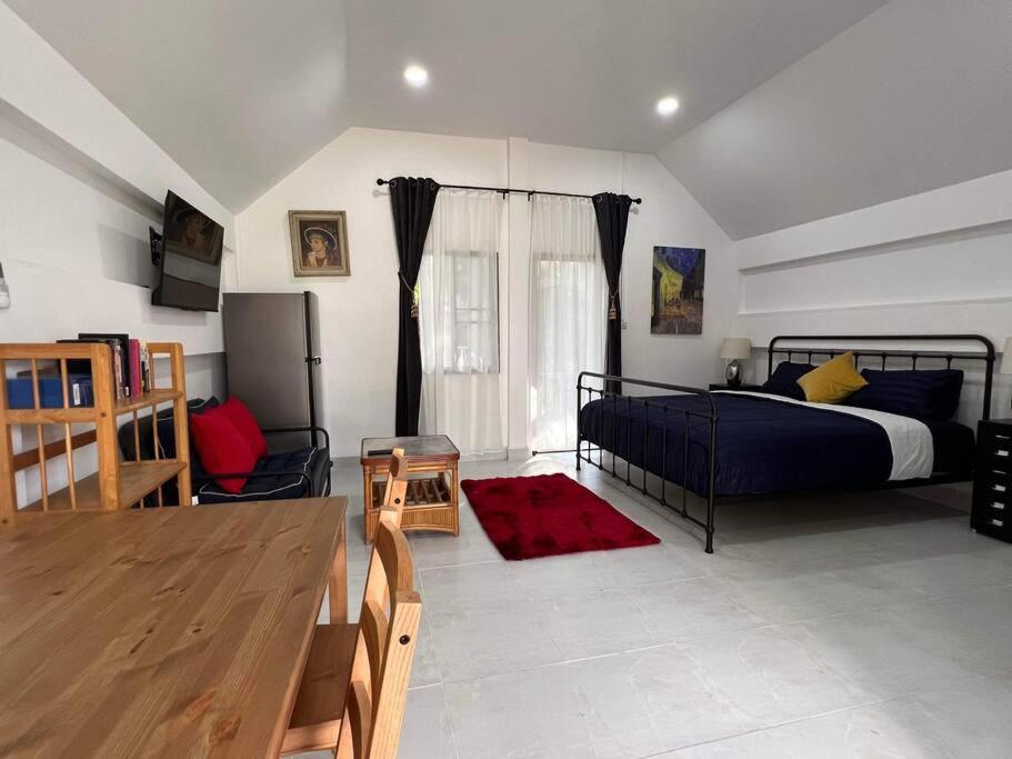 Charming With Balcony Near * Patong
