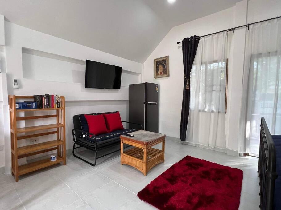 Charming With Balcony Near
